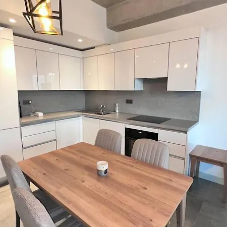 Appartement With Balcony Istanboel